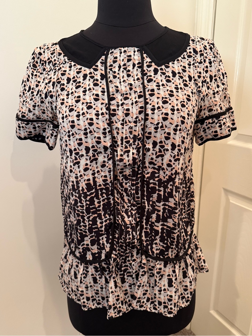 Vintage MARC by MARC JACOBS Isa Print Short Sleeve Silk Top Blouse XS $395